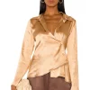L'Academie Laurel Top In Brown